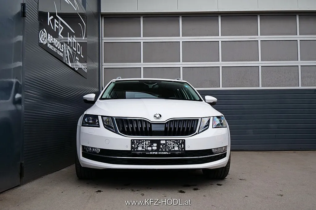 Skoda Octavia Combi 1,6 TDI Style Image 3