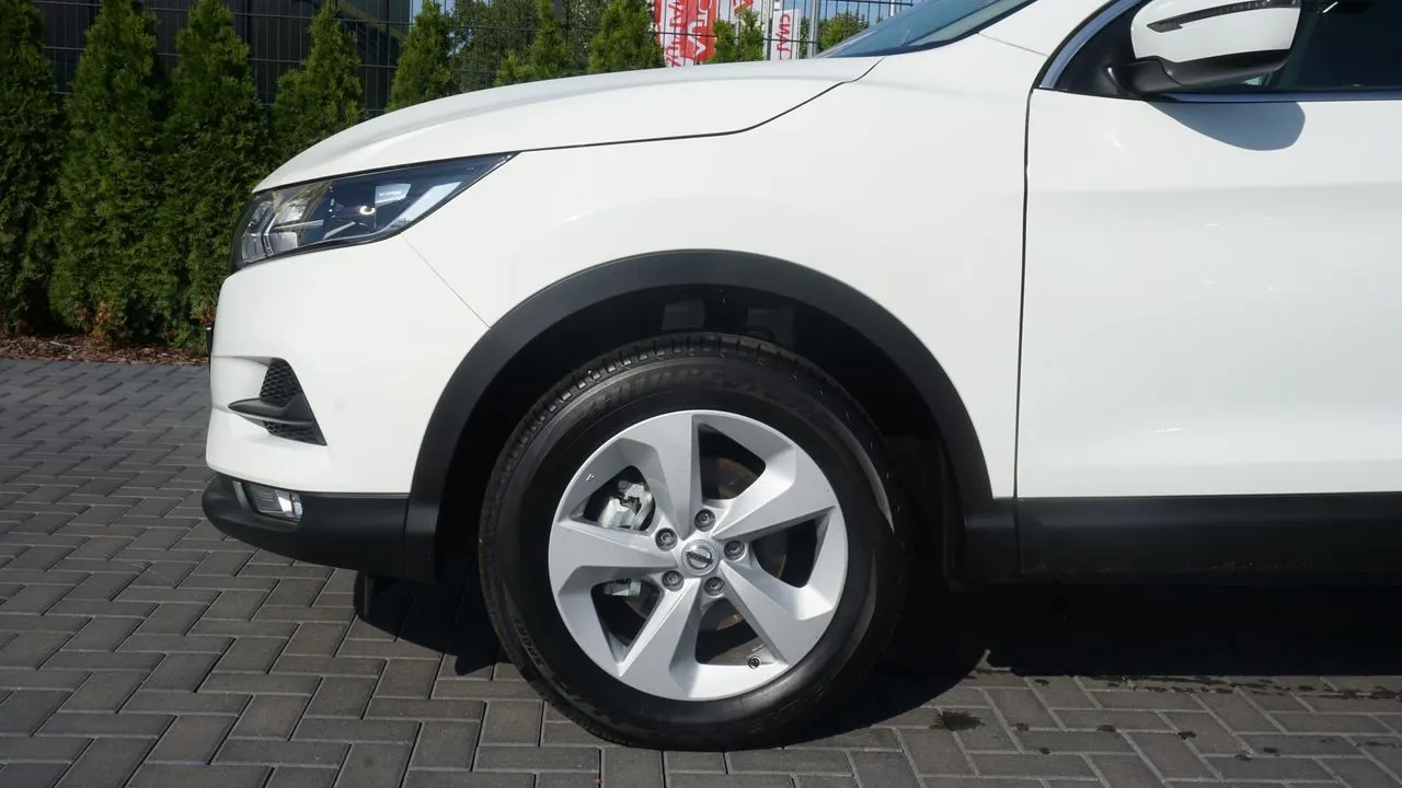 Nissan Qashqai 1.3 DIG-T...  Image 7