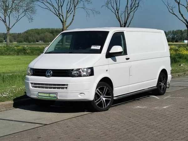 Volkswagen Transporter 2.0 TDI  Image 2