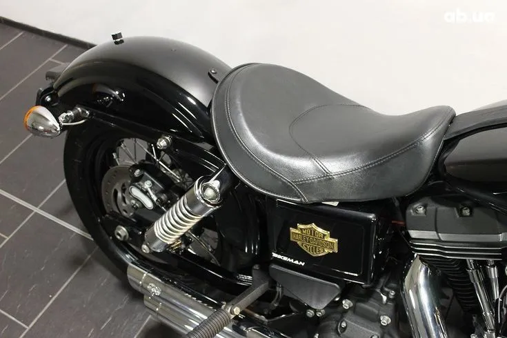 Harley-Davidson FXDB Image 8